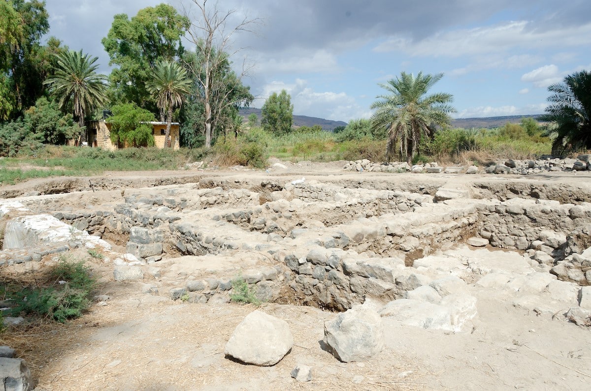 El Araj excavations BiblePlaces