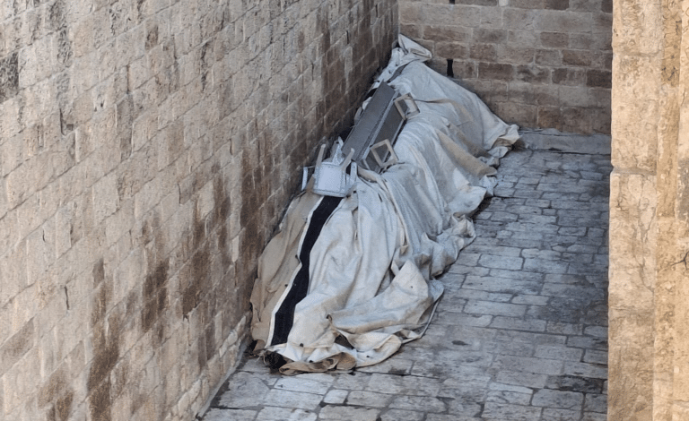 Exposed Wooden Beams from the First Temple Cause Outcry in Jerusalem